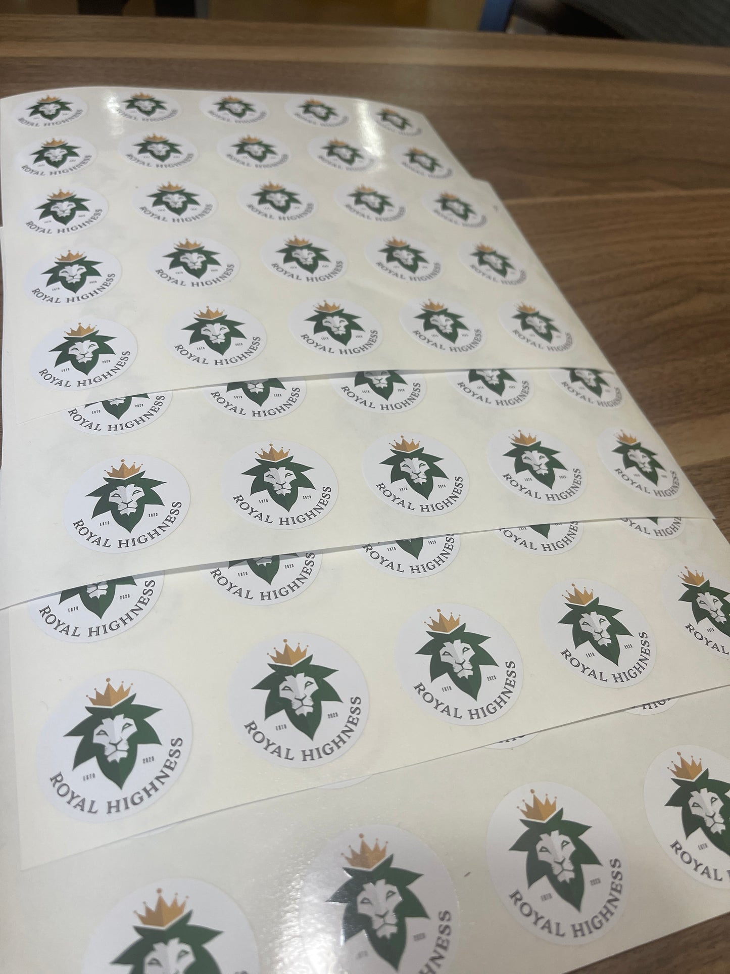 100 Custom logo Stickers Round,  1.5, 2", 3",4" Read Description